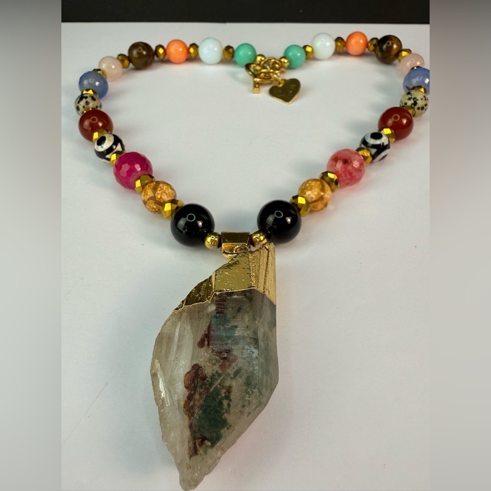 Boho crystal necklace with garden quartz pendant - Picture 9 of 10